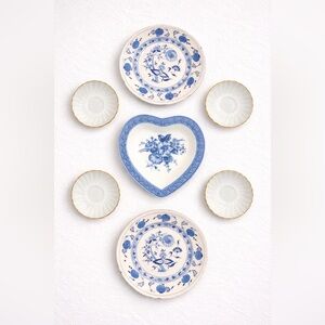 Curated Vintage Blue and White Chinoiserie Plate Wall